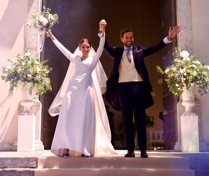 Isaac Claver y María Pilar Vera, recién casados