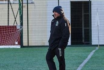 Canito, en un campo de fútbol. Canito, en un campo de fútbol.