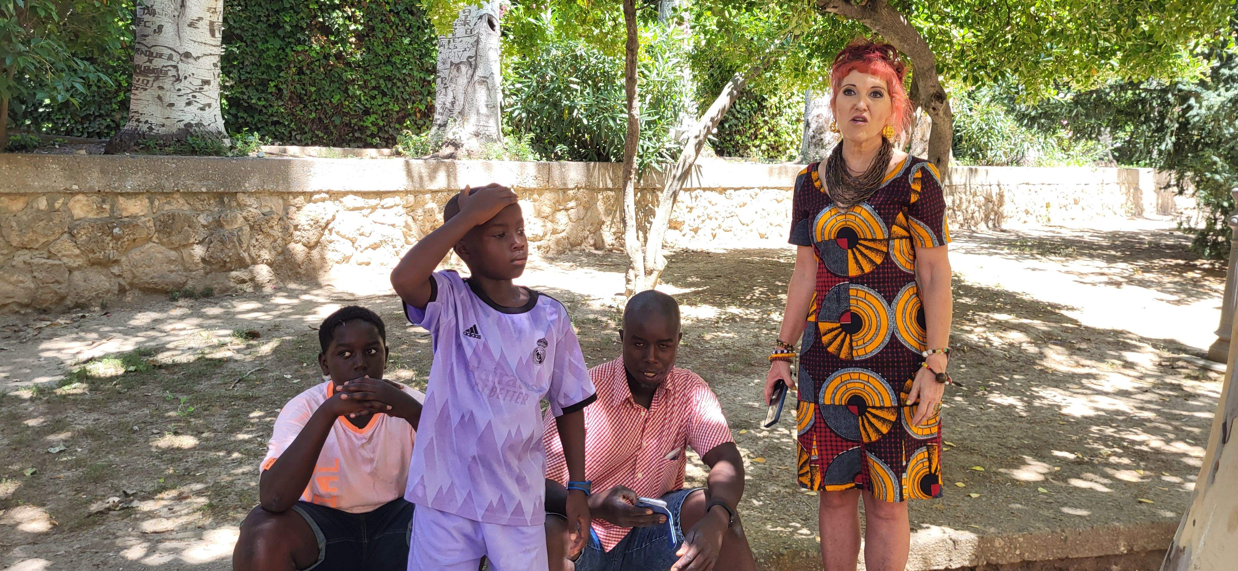 Fiesta de la diversidad cultural en el parque Miguel Servet de Huesca.