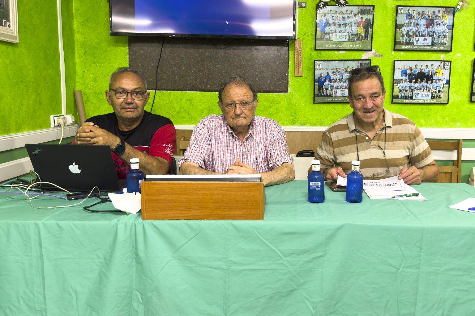 Asamblea General Ordinaria del CD Peñas Oscenses celebra este viernes. Foto: Alejandro Sanagustín