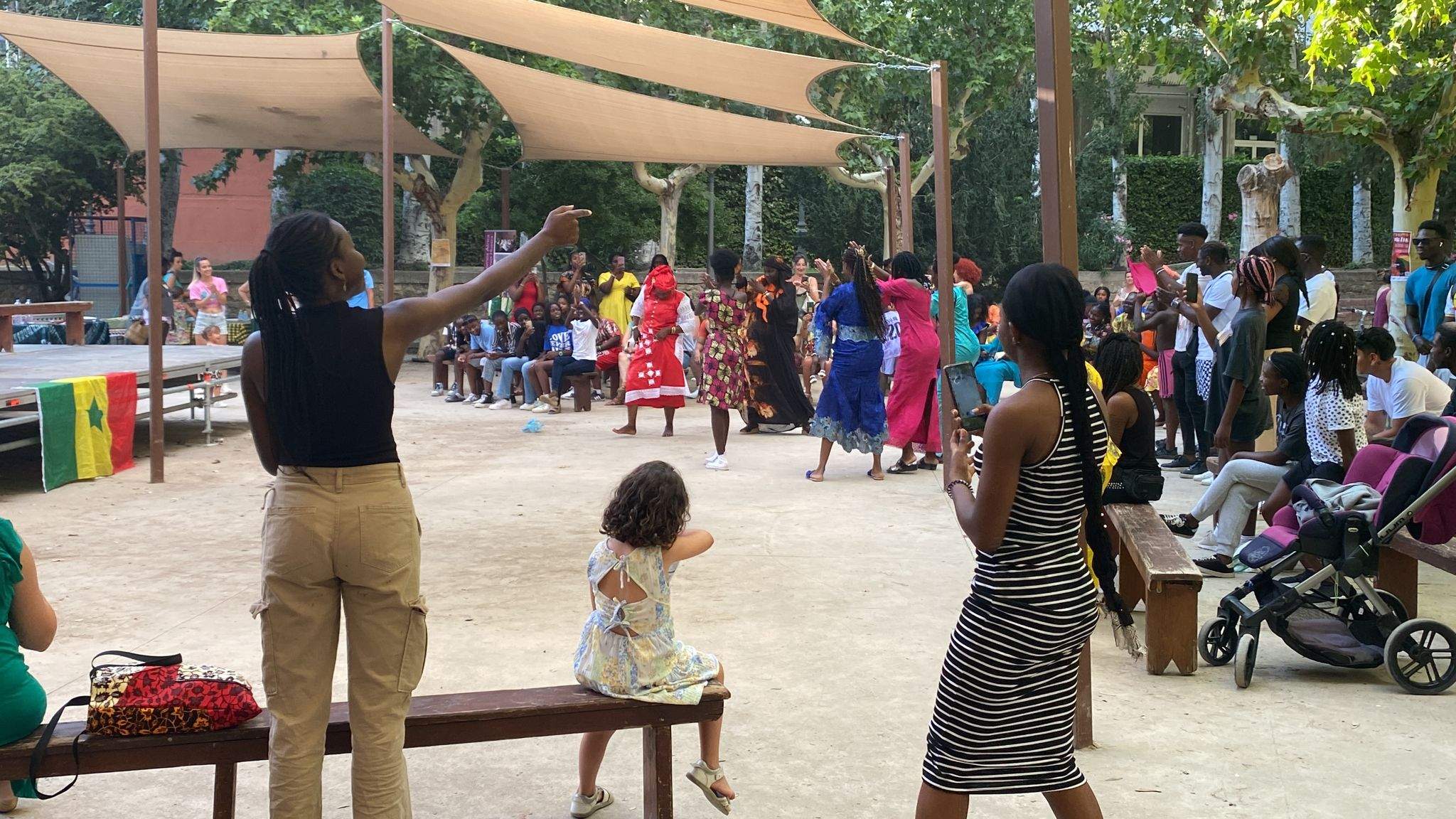 Fiesta de la diversidad cultural en el parque Miguel Servet de Huesca.