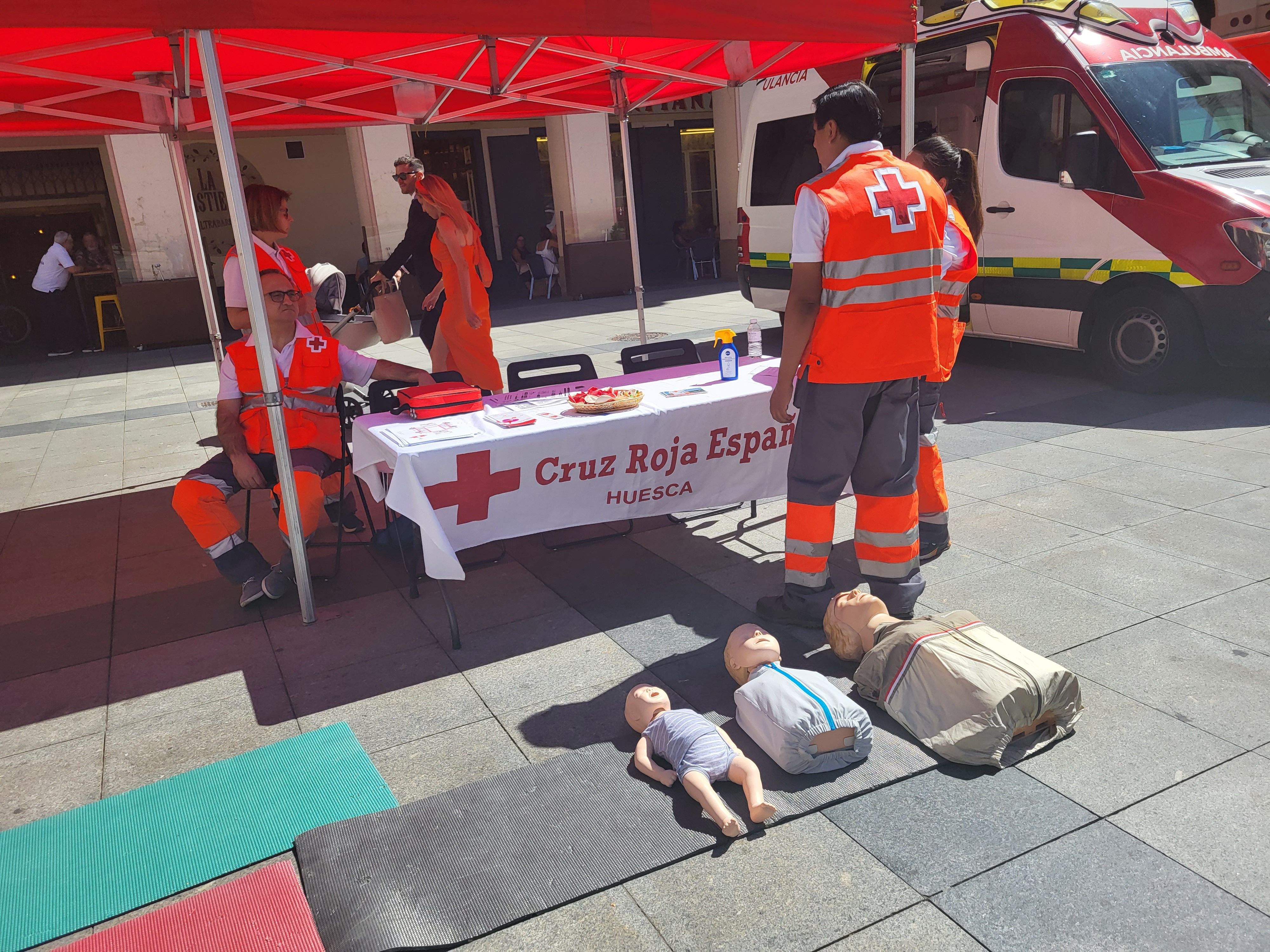 Puesto informativo de la Cruz Roja. Foto Myriam Martínez 
