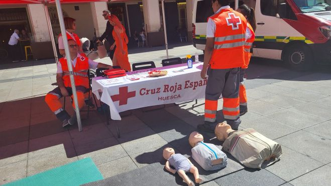 Puesto informativo de la Cruz Roja. Foto Myriam Martínez 