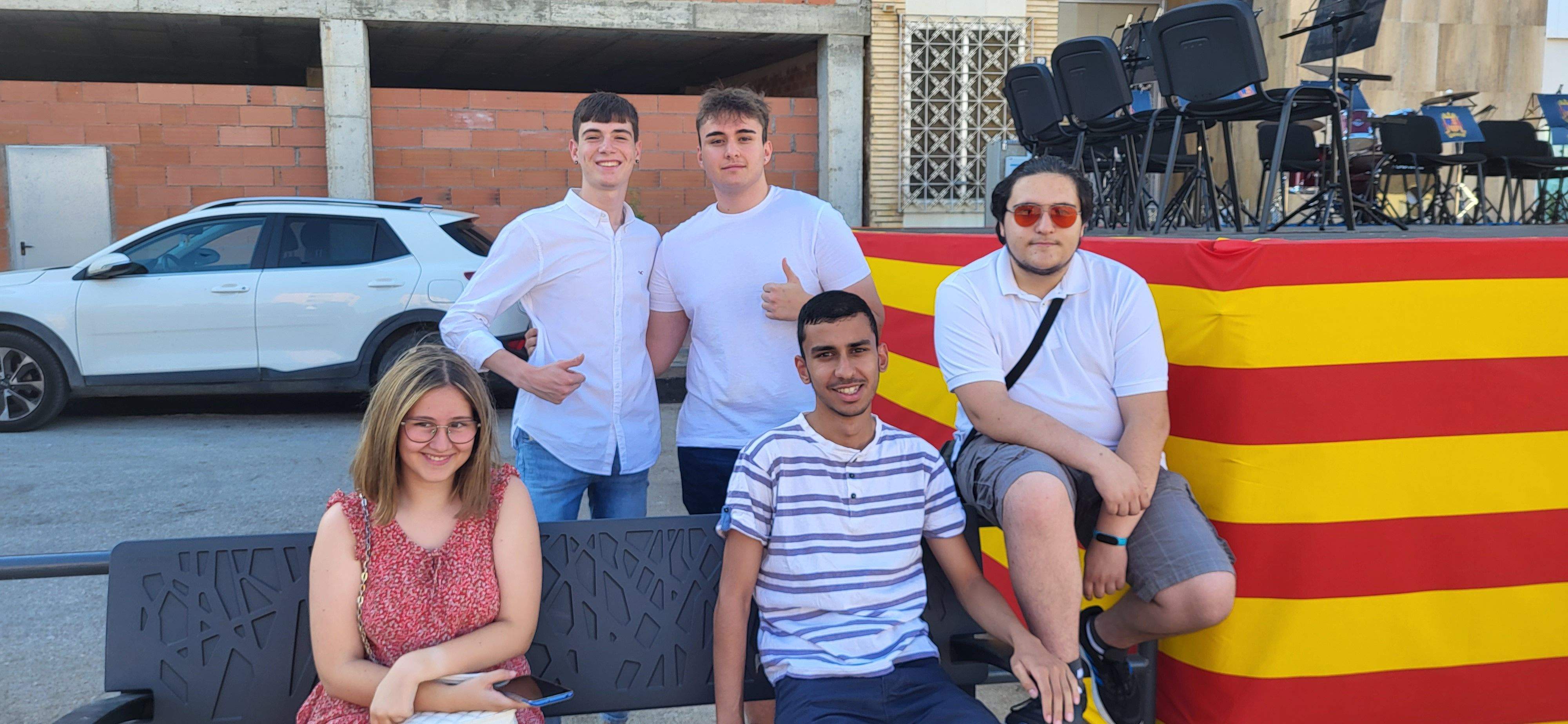 Grañén refuerza el vinculo con sus quintos y los más pequeños en un concurrido acto de prefiestas