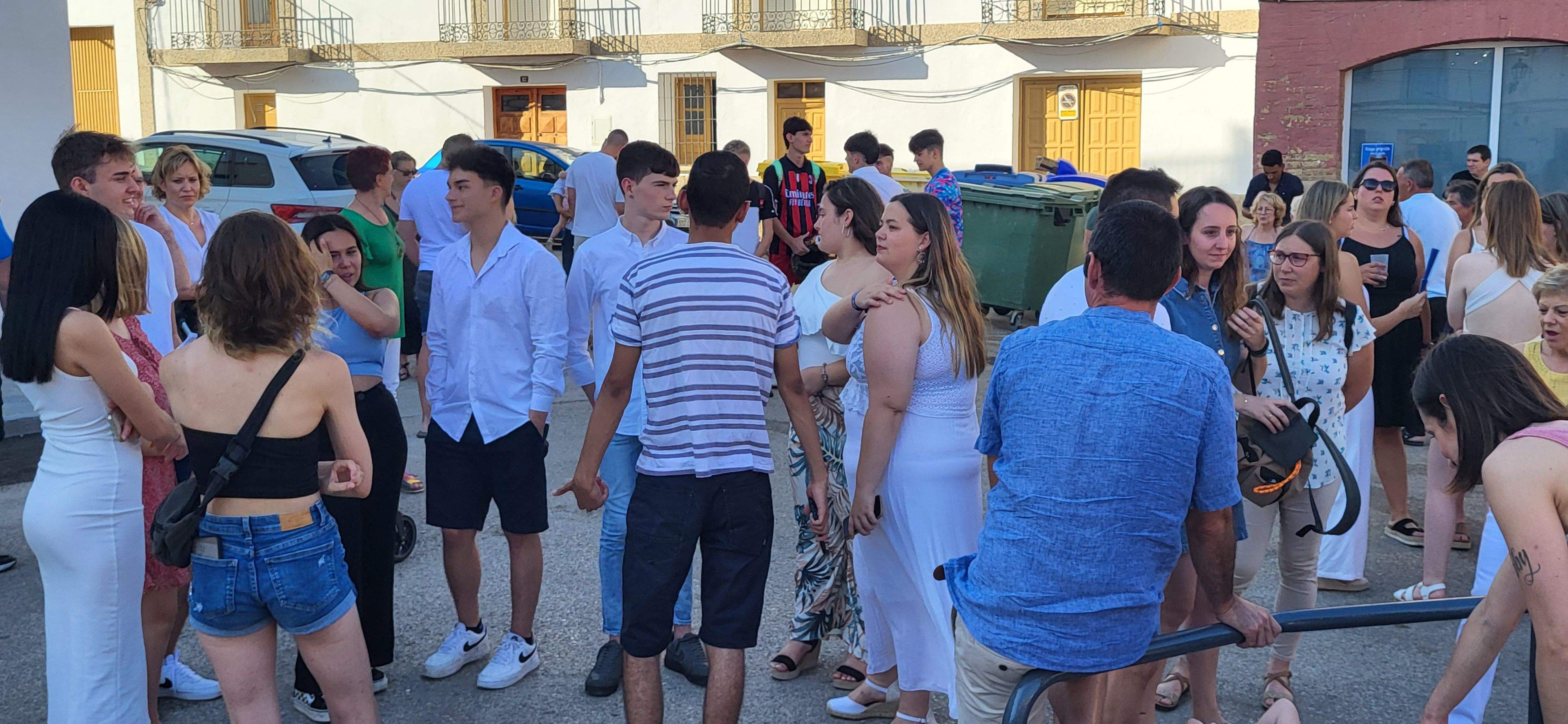 Presentación de los quintos y la entrega de pañoletas a los bebés en Grañén. Foto: Mercedes Manterola