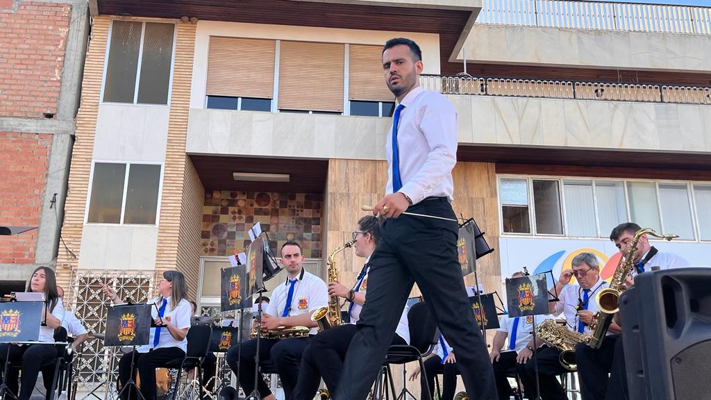Presentación de los quintos y la entrega de pañoletas a los bebés en Grañén. Foto: Mercedes Manterola