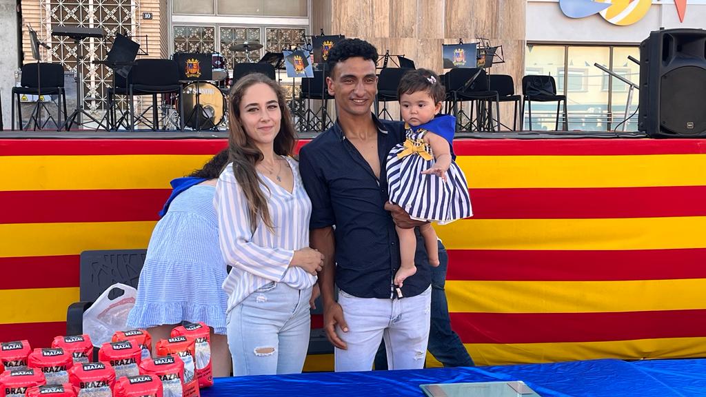 Presentación de los quintos y la entrega de pañoletas a los bebés en Grañén. Foto: Mercedes Manterola