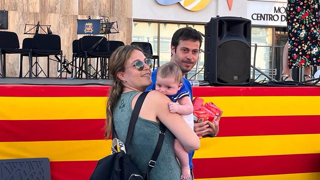 Presentación de los quintos y la entrega de pañoletas a los bebés en Grañén. Foto: Mercedes Manterola