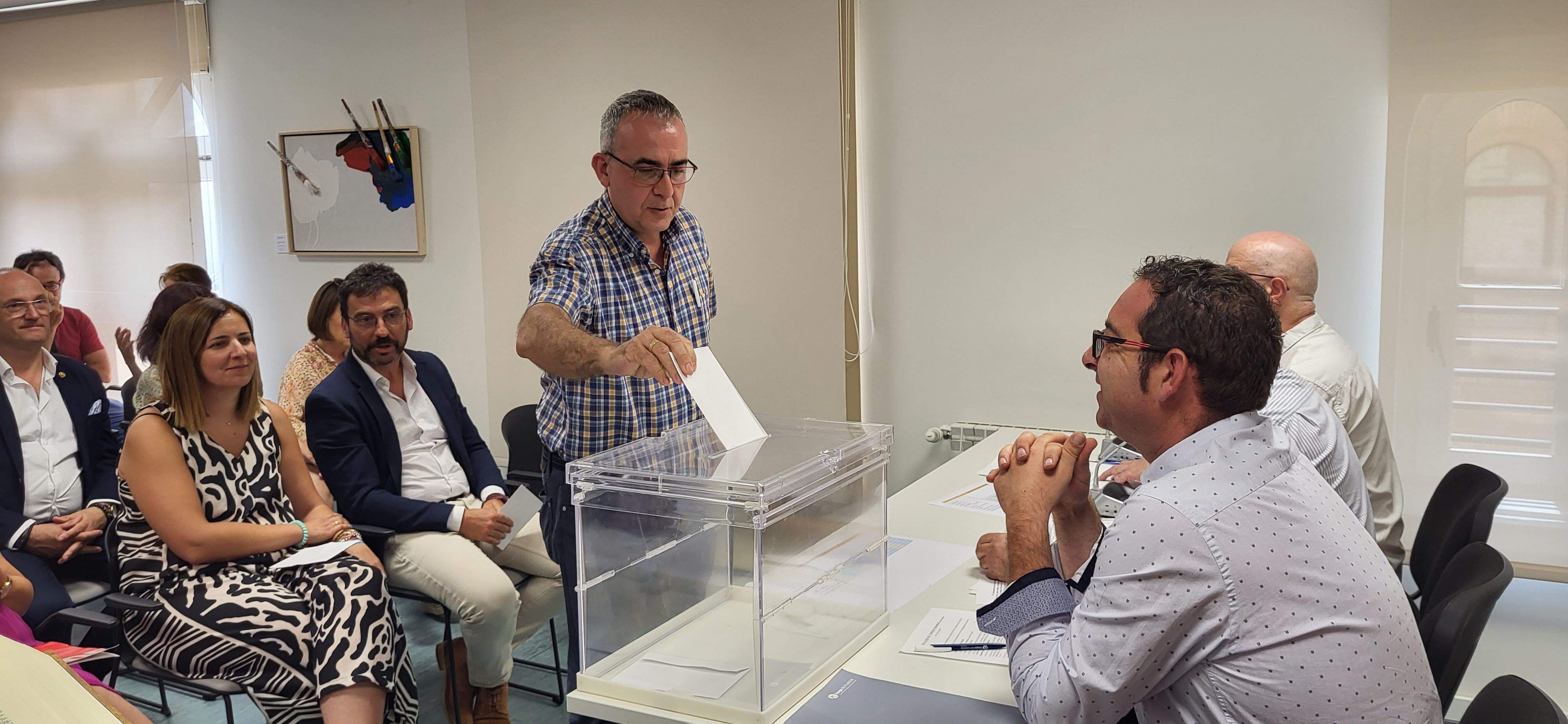 José Antonio Casaucau.