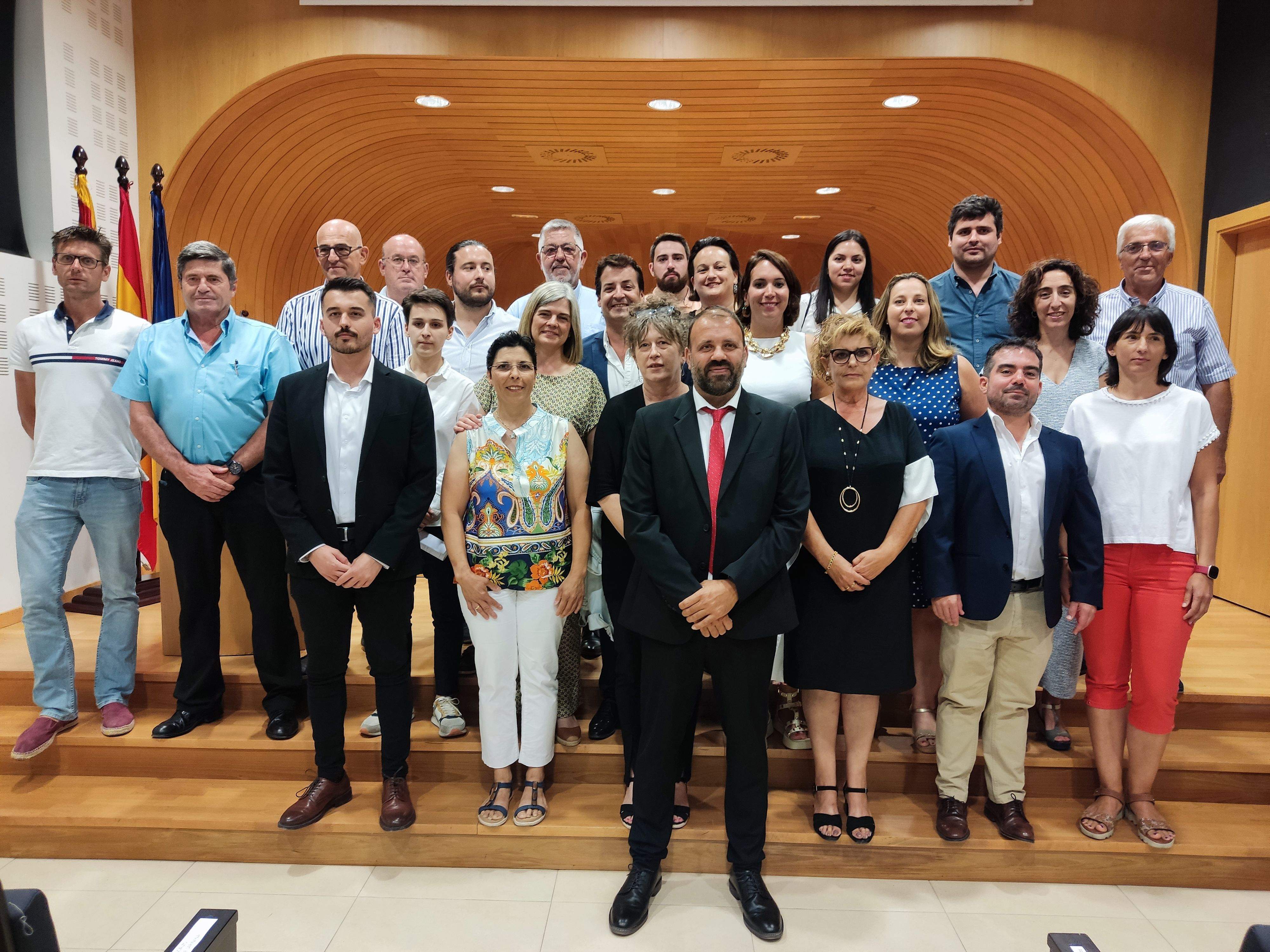 Consejeros comarcales de Monegros con Pedro Loscertales en primer plano