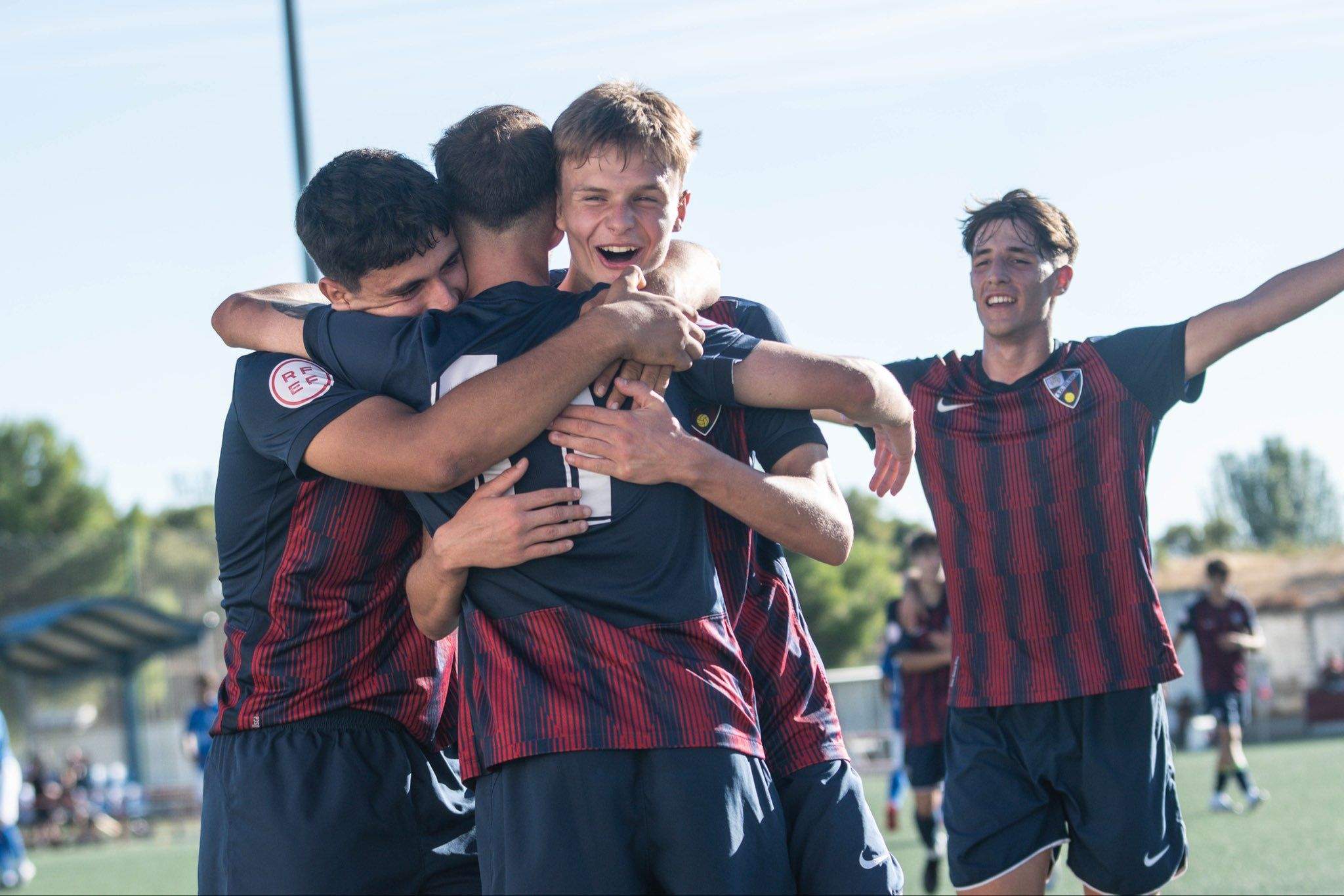 Los jugadores del Huesca celebran uno de los goles en San Jorge. Foto: Fundación Alcoraz