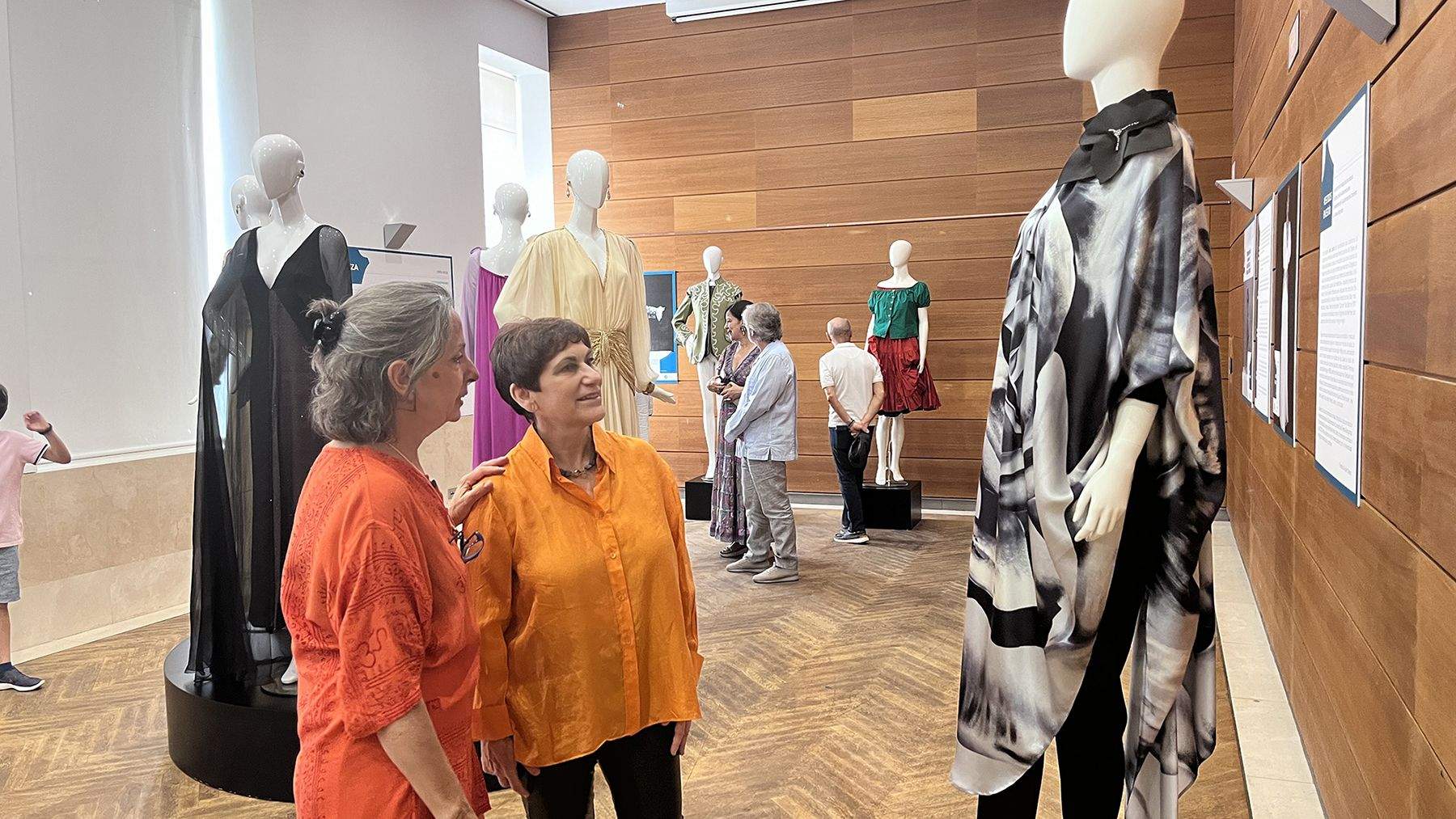 Exposición de trajes de Teresa Berganza en Panticosa