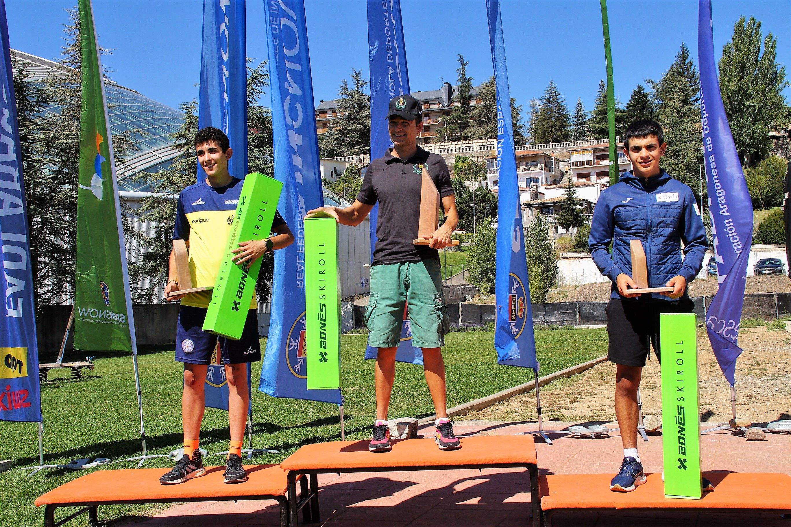 Campeonato de España de Rollerski en Jaca. Podio de hombres. FOTO REBECA RUIZ