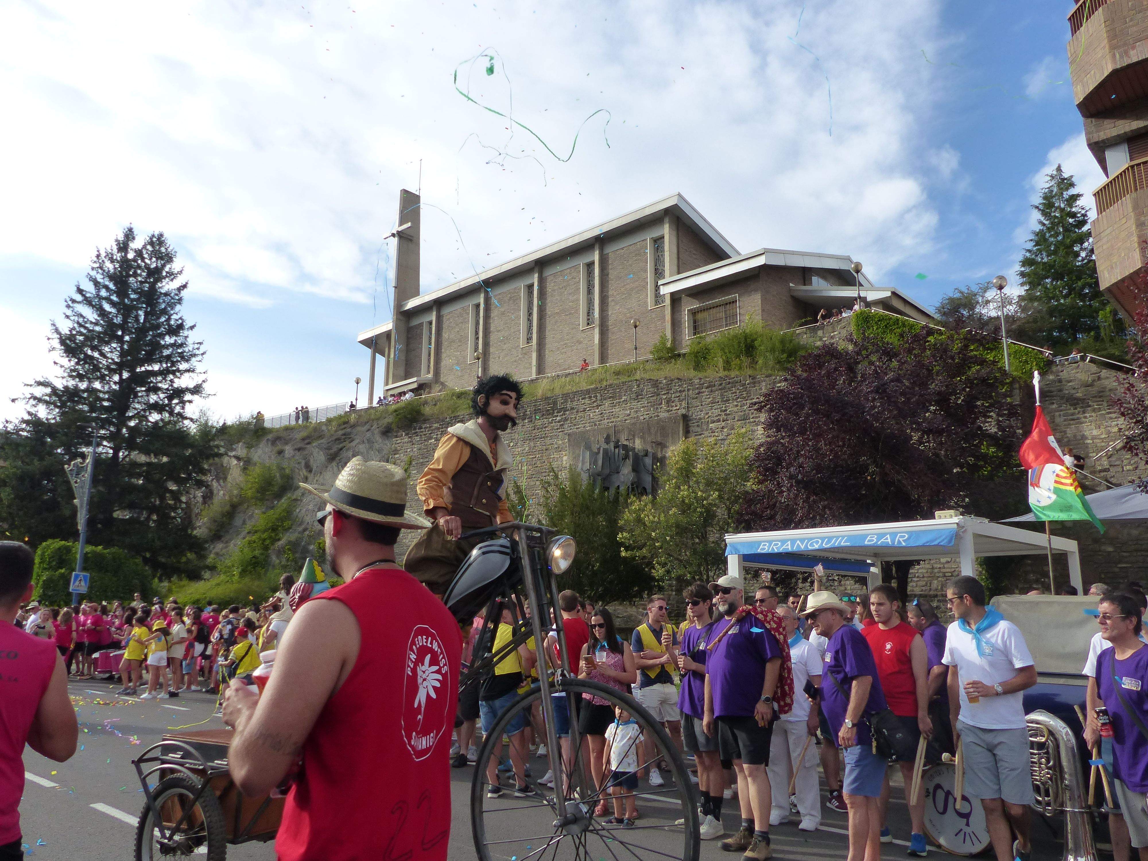 Inicio de las fiestas de Santiago 2023 en Sabiñánigo.