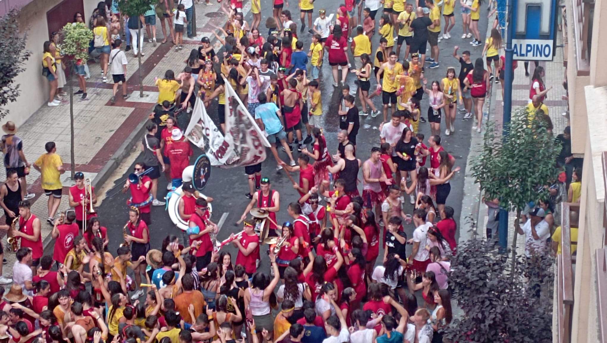 Inicio de las fiestas de Santiago 2023 en Sabiñánigo.