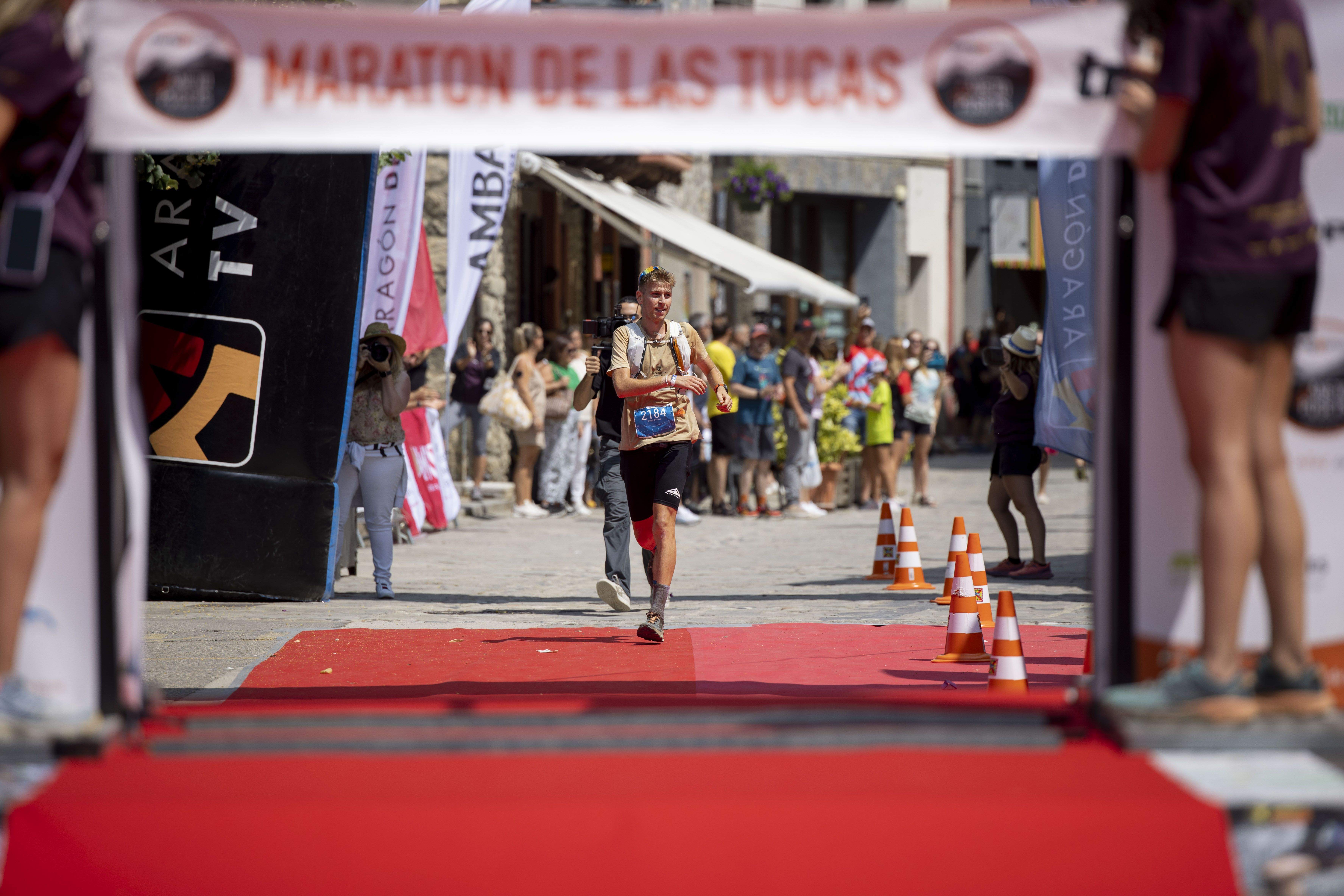 Daniel Castillo, vencedor del Maratón de las Tucas. Foto La Retratería