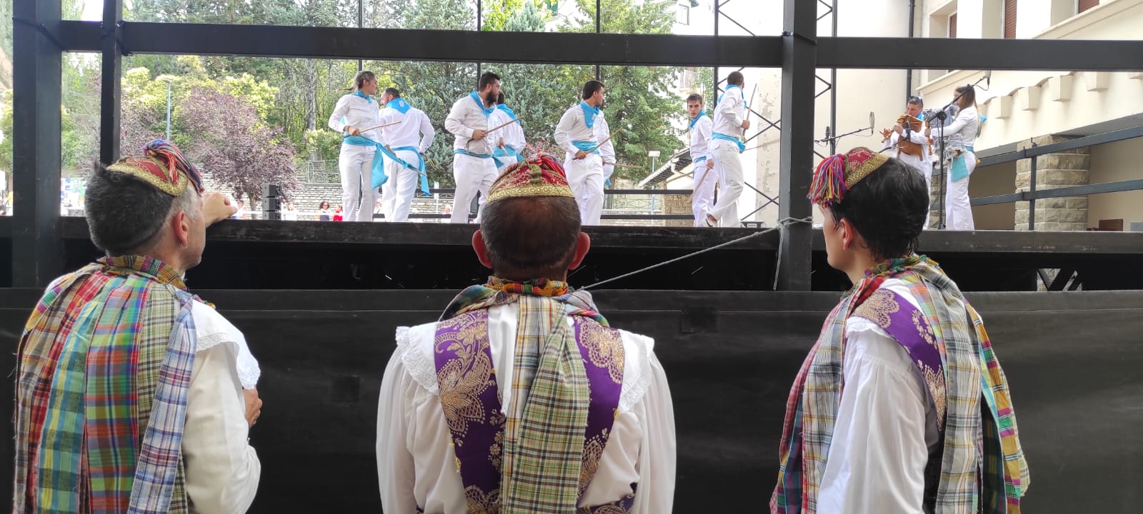 Décimo Encuentro de Dances en las fiestas de Sabiñánigo.