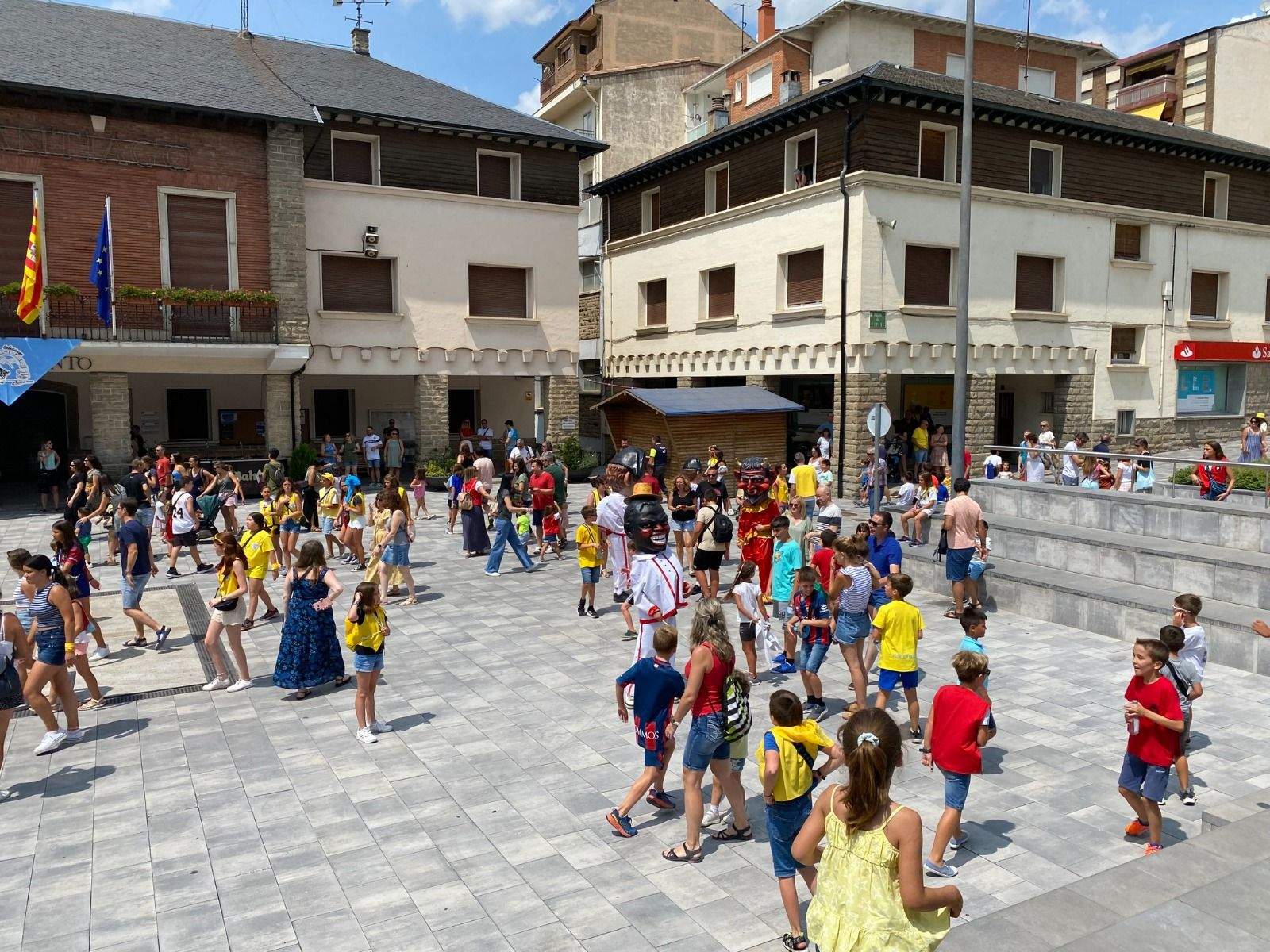 Sabiñánigo celebra sus fiestas.