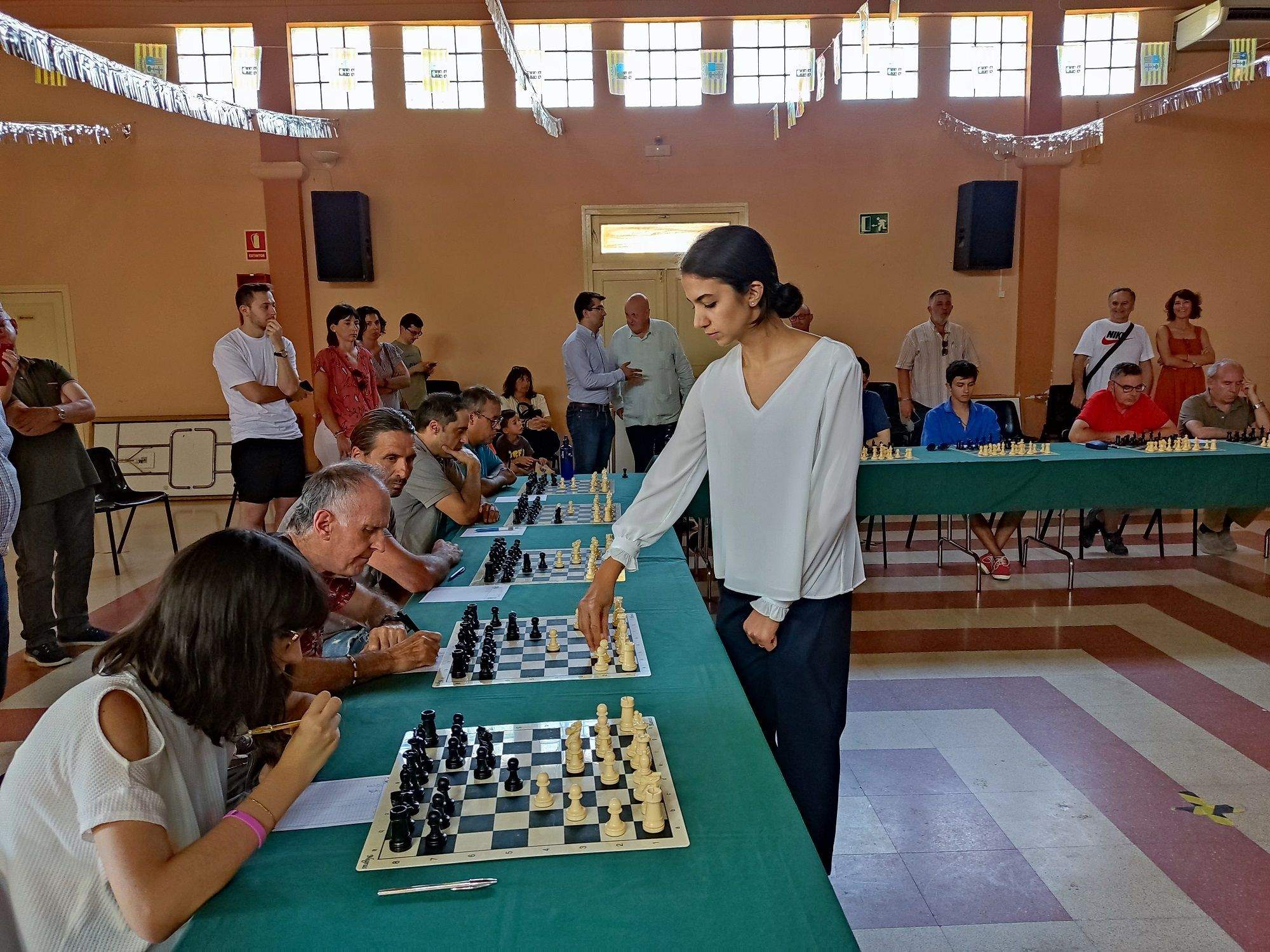 Simultáneas de Sara Khadem en Alcubierre.