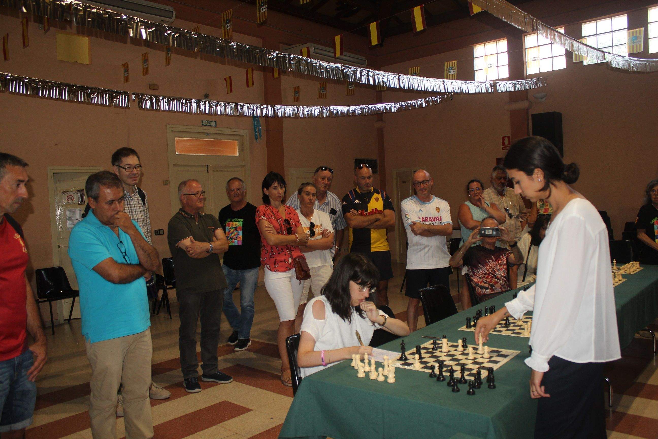 Simultáneas de Sara Khadem en Alcubierre.