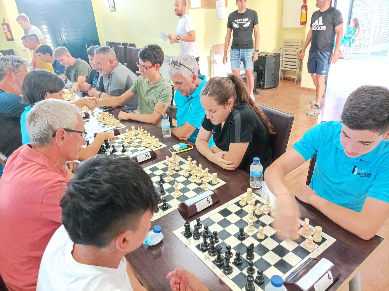 Torneo de ajedrez en Azara