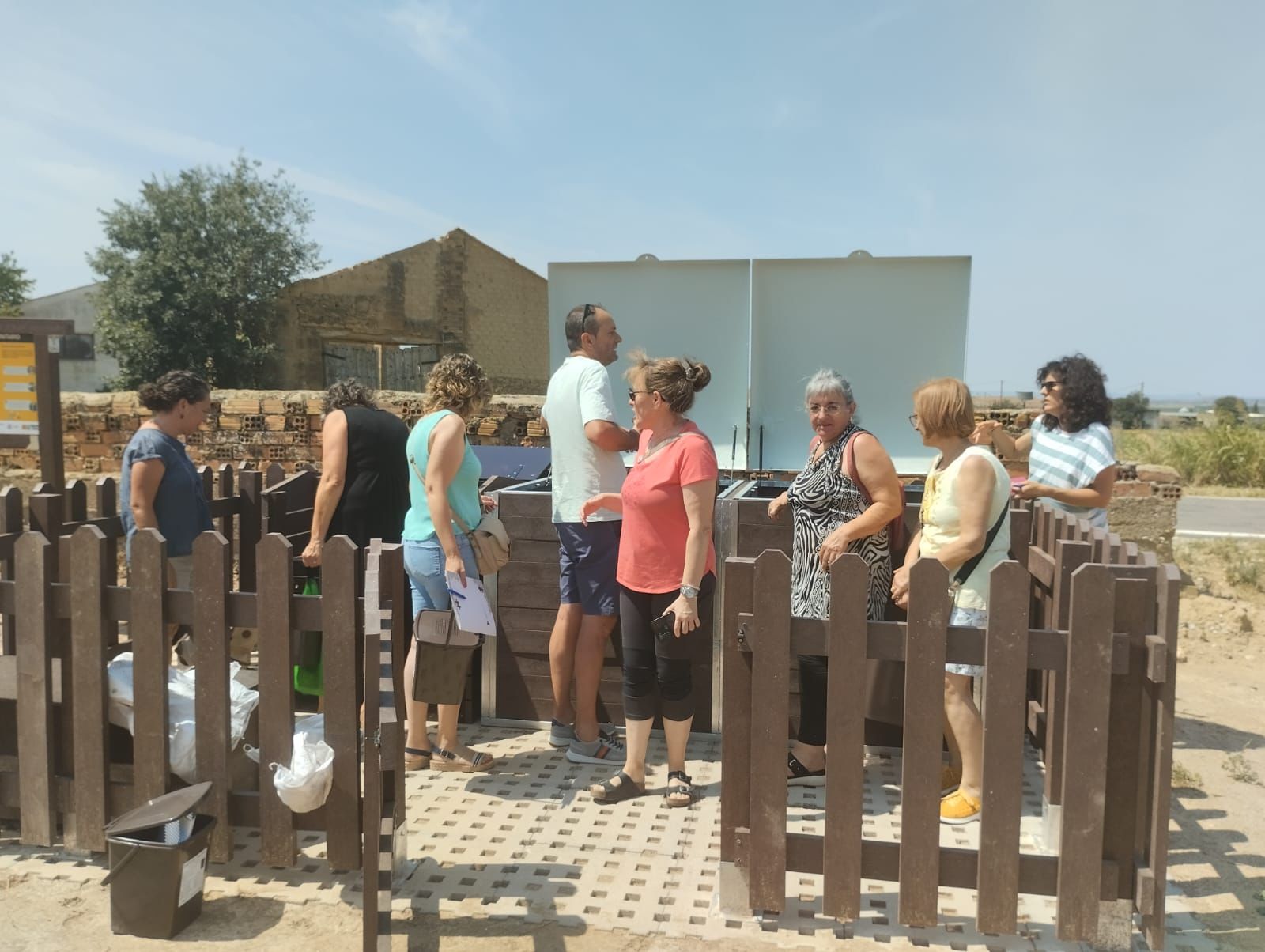 Taller de compostaje comunitario de la Comarca del Somontano en Peralta de Alcofea.