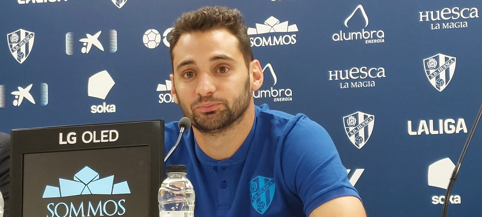 Presentación de Iván Martos en El Alcoraz