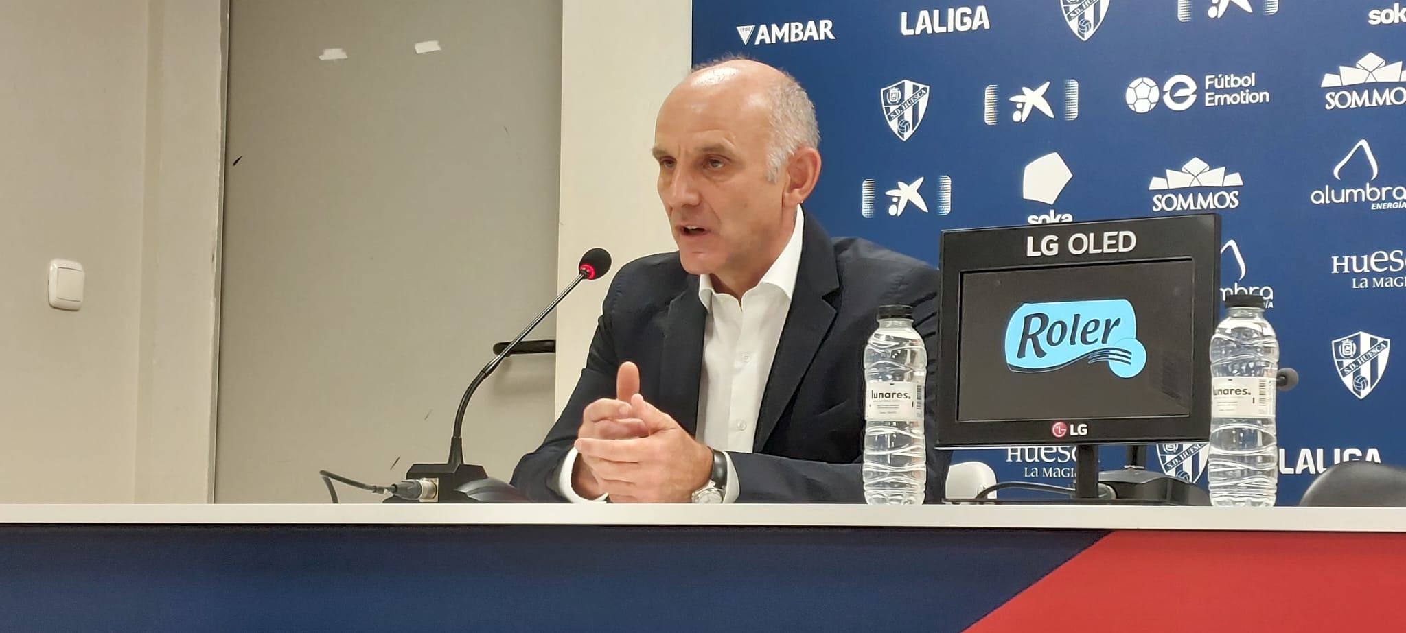 Presentación de Iván Martos en El Alcoraz