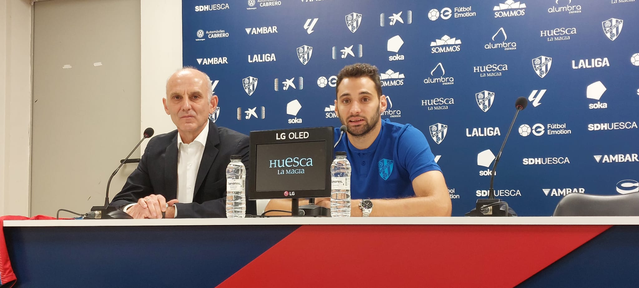 Presentación de Iván Martos en El Alcoraz