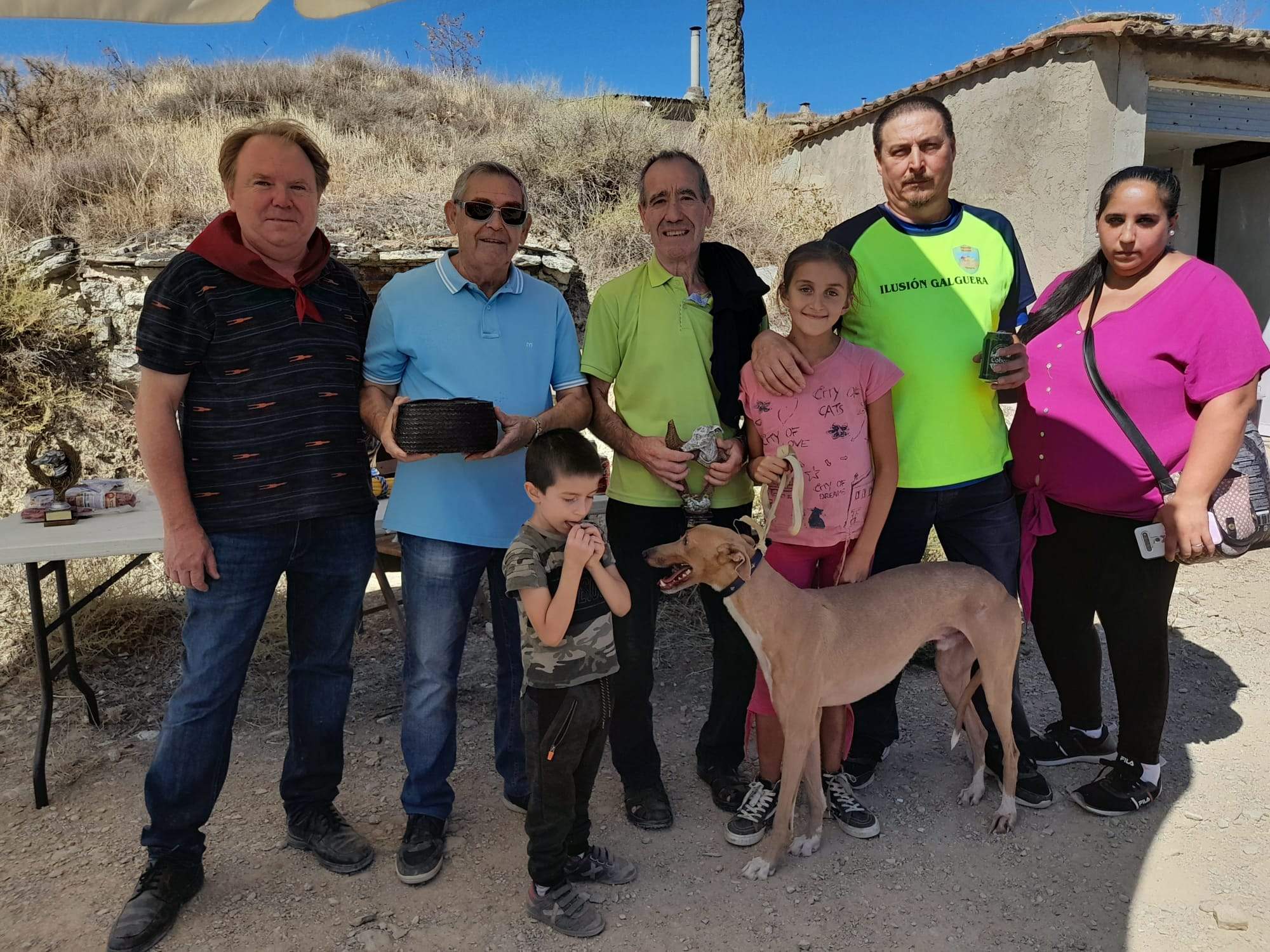 Carrera de galgos en Almudévar 