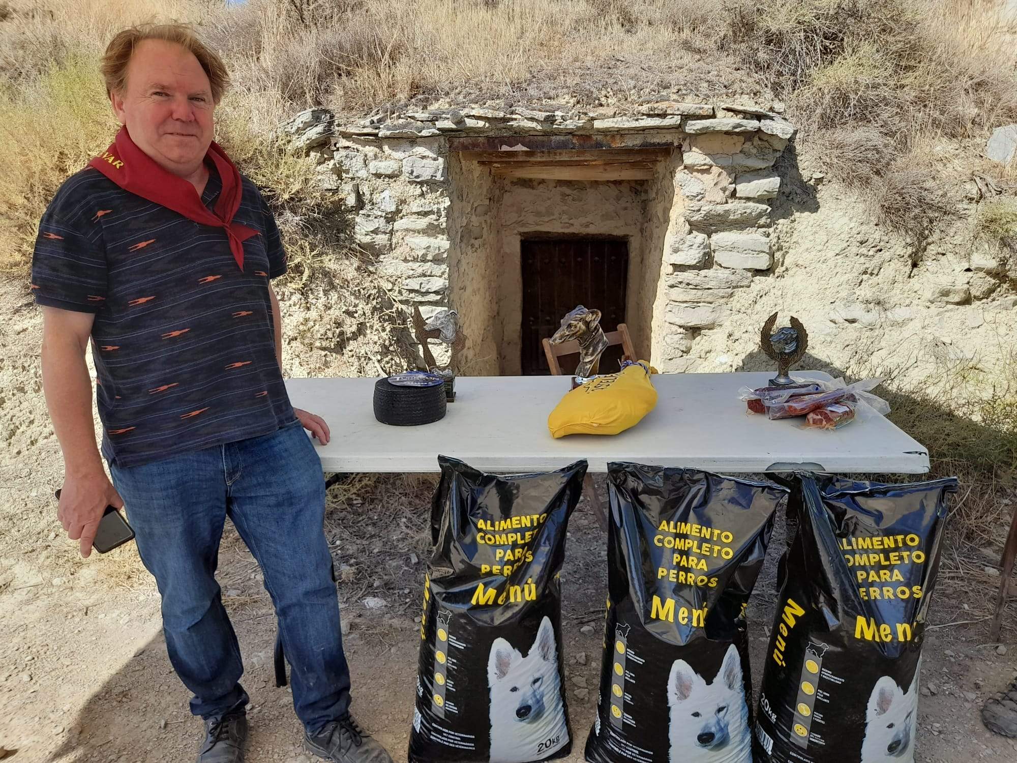 Carrera de galgos en Almudévar (