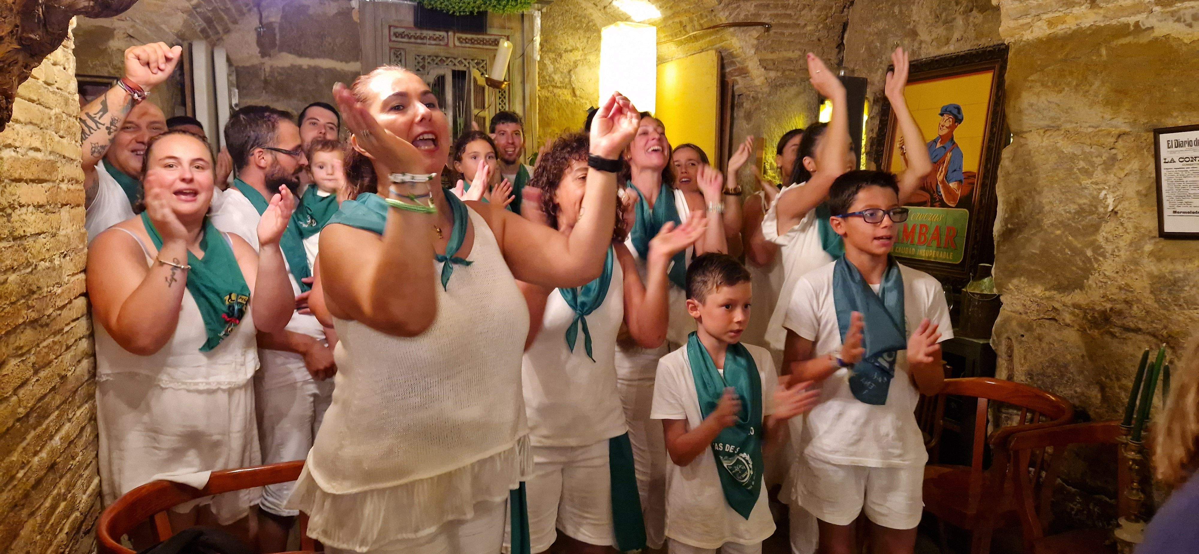 Grabación del vídeo de Toño Julve en La Confianza. Foto Myriam Martínez