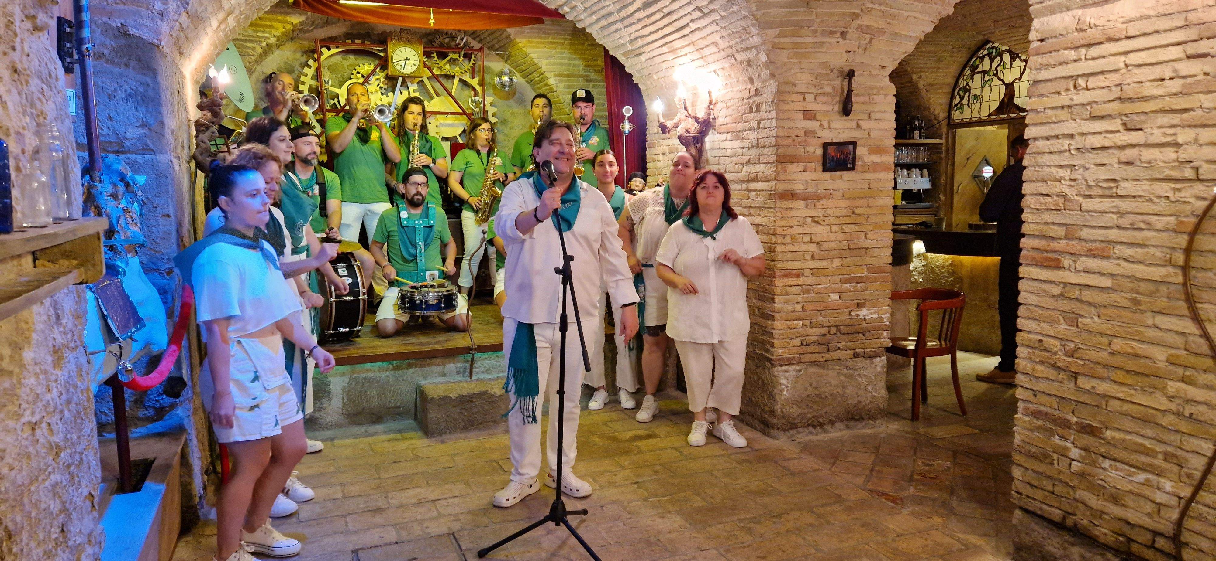 Grabación del vídeo de Toño Julve en La Confianza. Foto Myriam Martínez