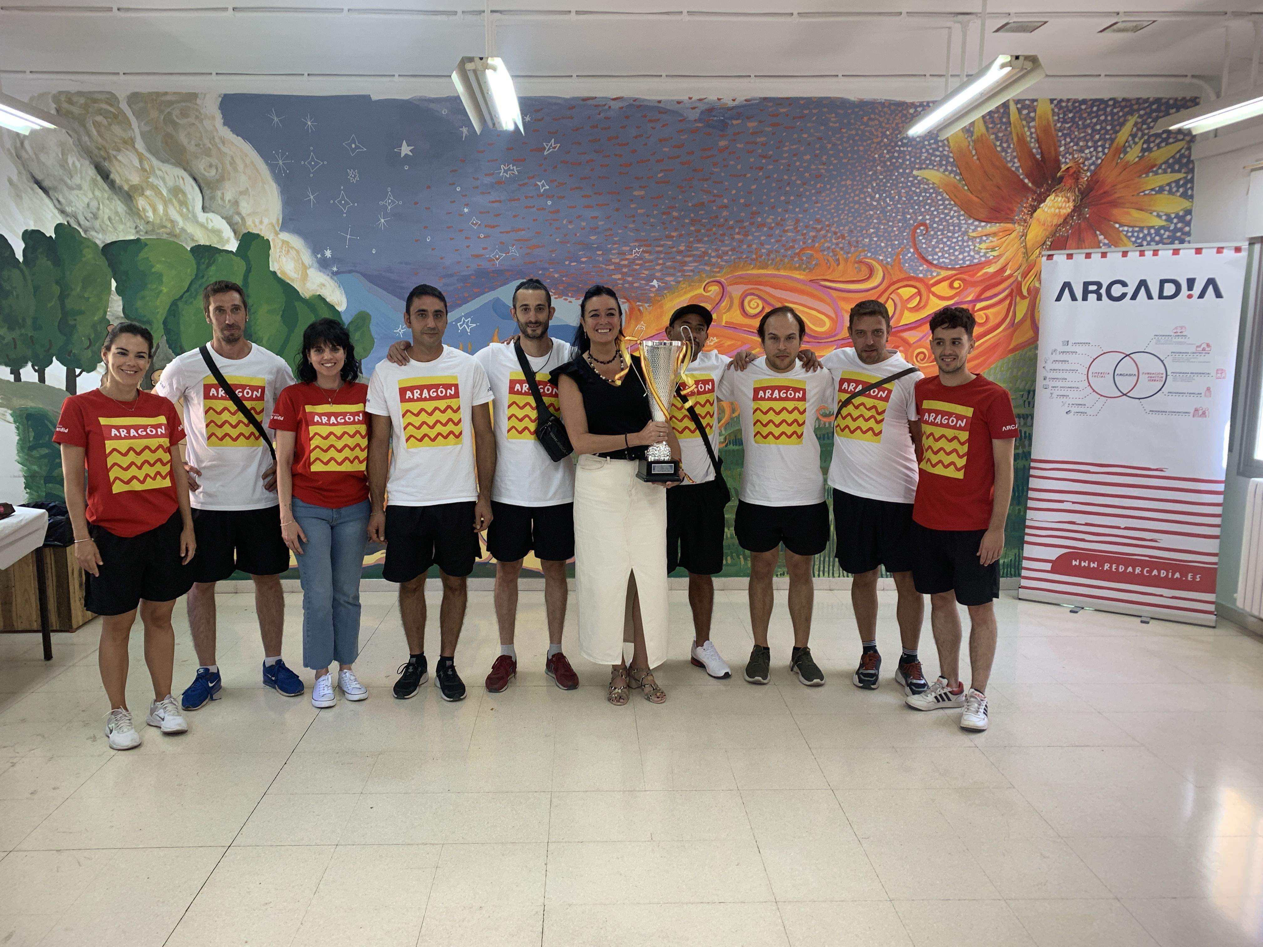 La alcaldesa, con el equipo de fútbol de Arcadia