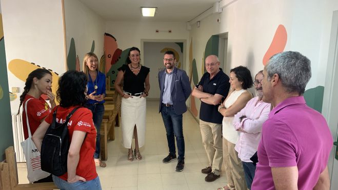 Visita de Lorena Orduna al Centro de Día de Arcadia