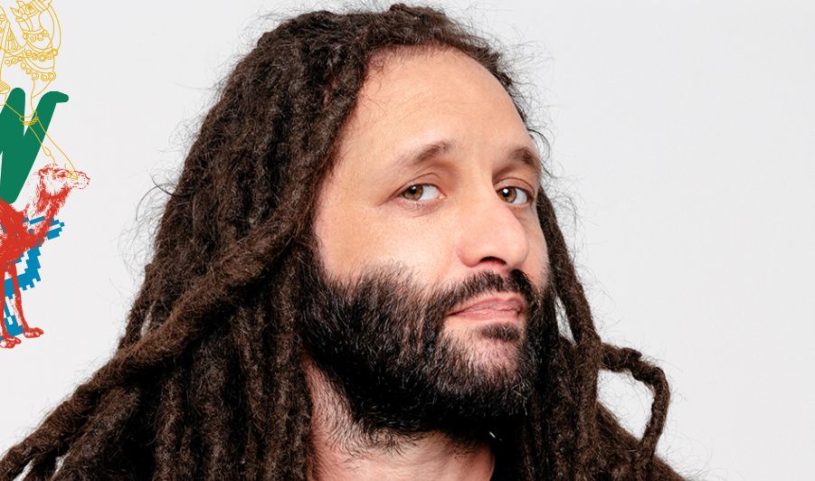 El siciliano Alborosie actúa a las 23:45 horas en Pirineos Sur.