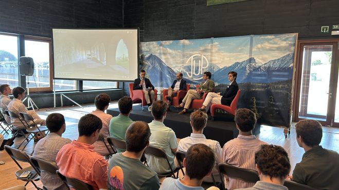 El alcalde de Barbastro ha inaugurado las jornadas. El alcalde de Barbastro ha inaugurado las jornadas.