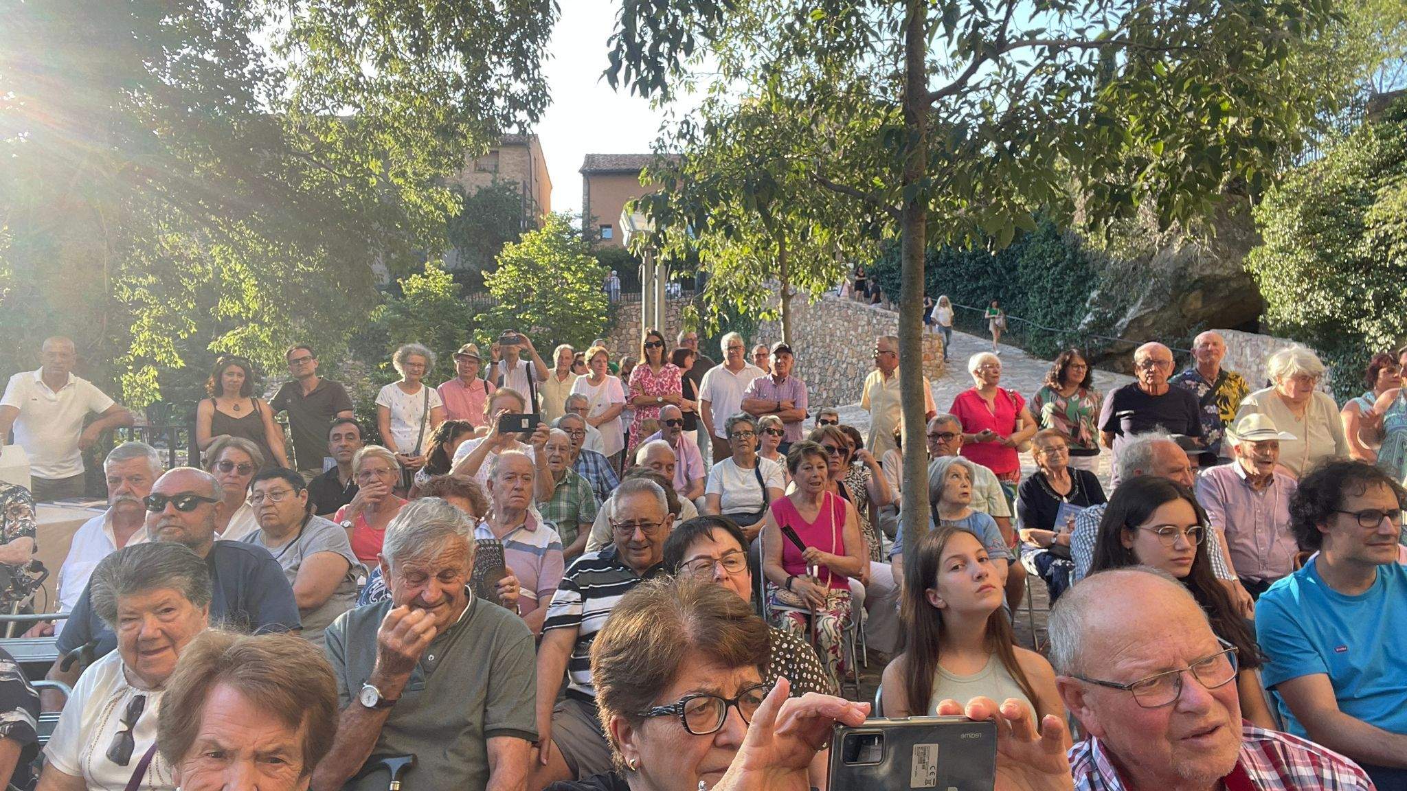 Presentación del libro sobre el cura José María Cabrero Bastarás. Foto Ignacio Almudévar