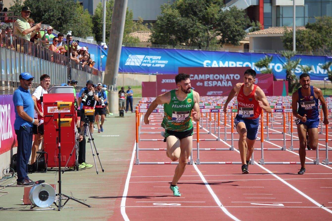Jaime Cardiel y Mario Revenga en 110 vallas 