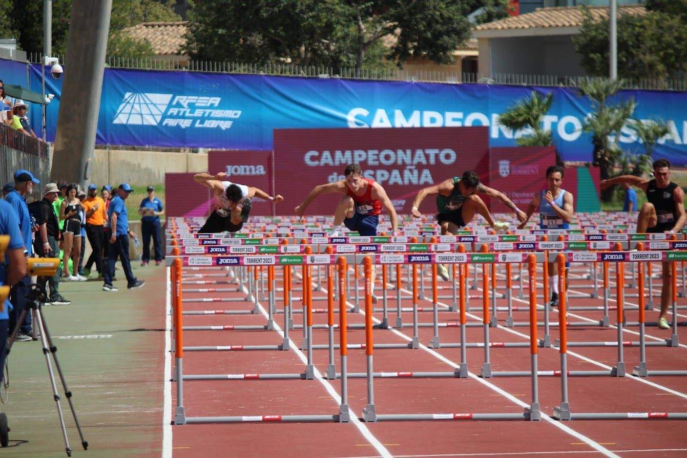 Pablo Delgado en el 110 vallas 