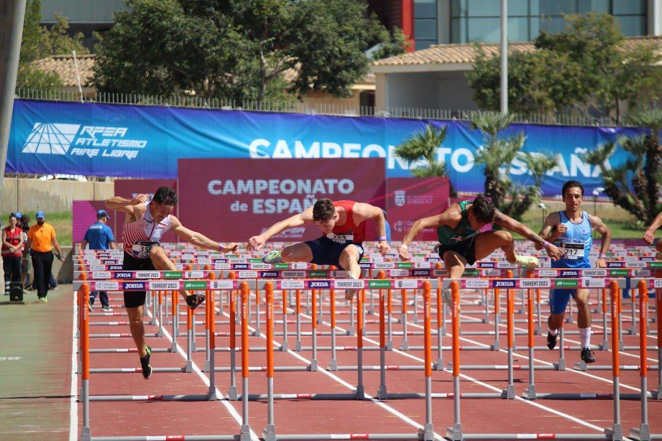 Pablo Delgado en el 110 vallas 