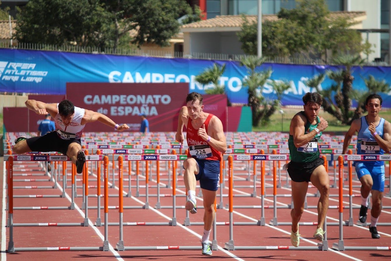 Pablo Delgado en el 110 vallas 