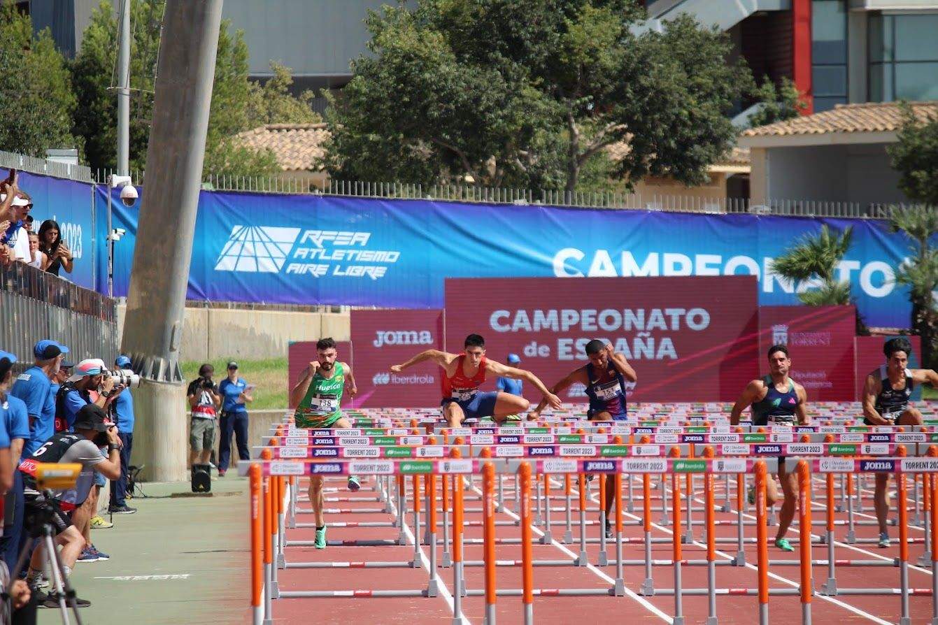 Pablo Delgado en el 110 vallas 