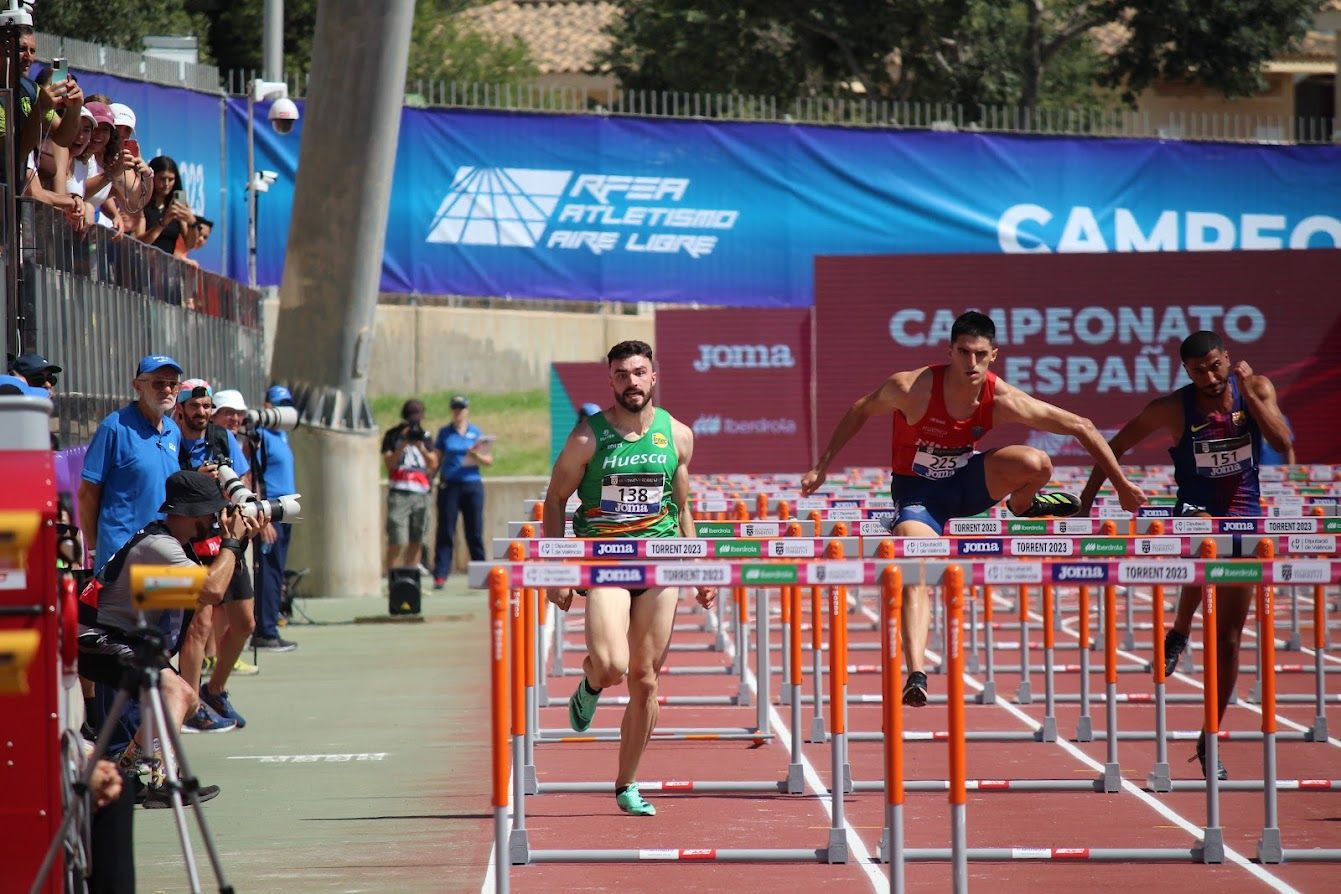 Pablo Delgado en el 110 vallas 