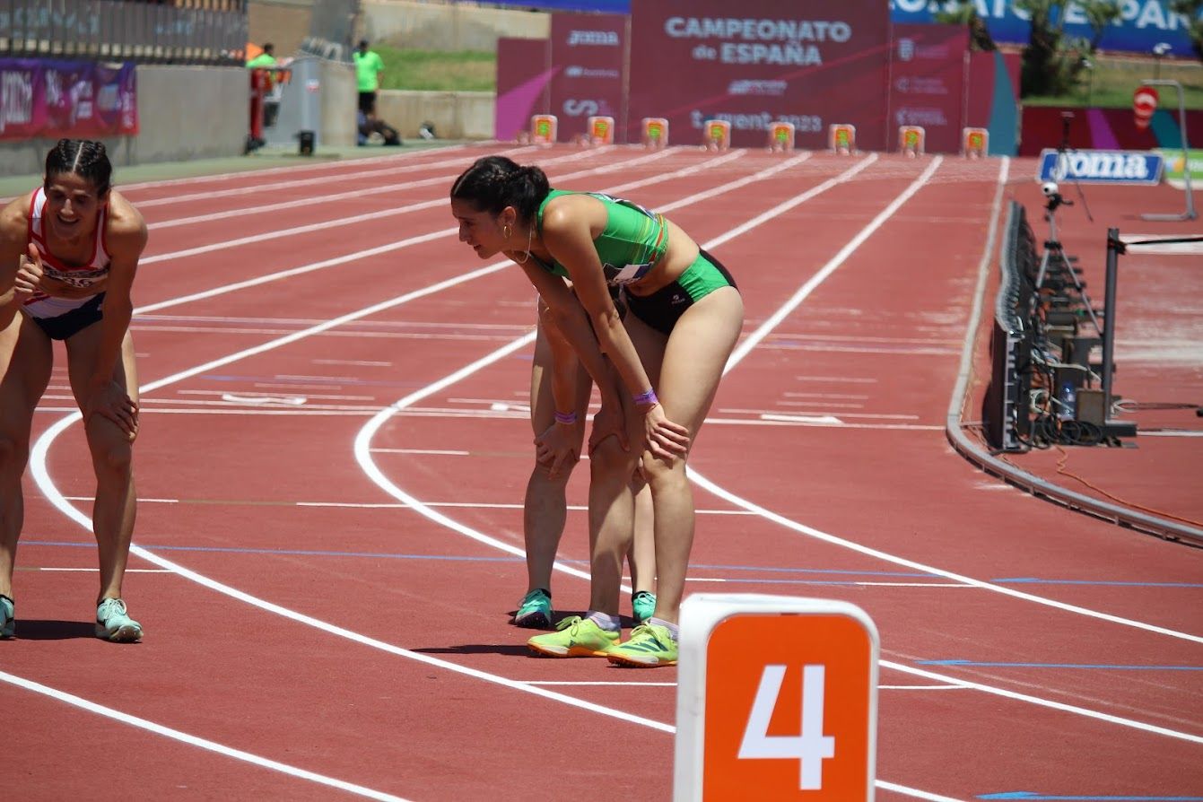 Teresa Santolaria y Ana Flores en 400 