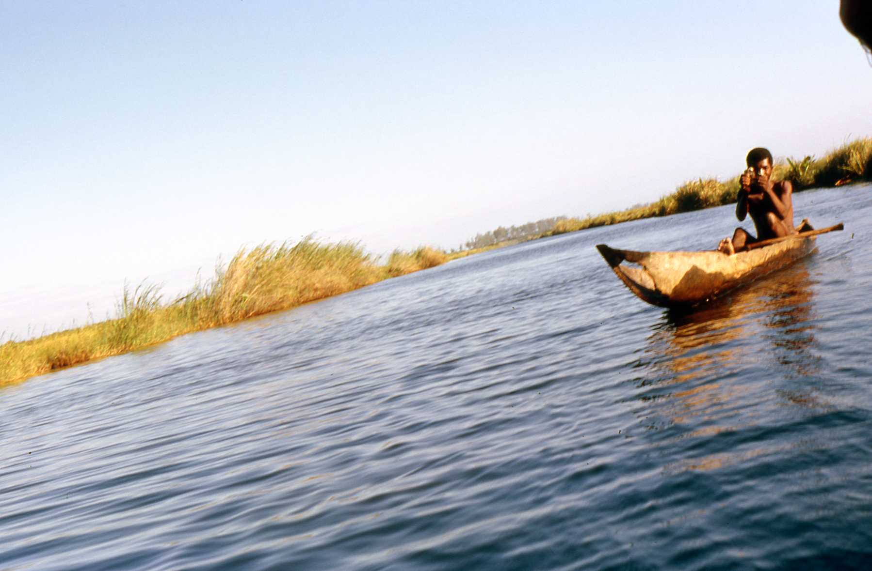 Imágenes del viaje de Marco Pascual por el canal de Pangalanes, en Madagascar