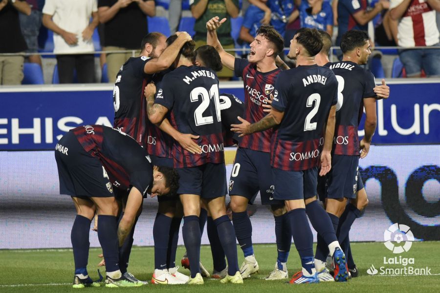 Los jugadores del Huesca celebran el tanto de Juan Carlos. Foto: LaLiga Los jugadores del Huesca celebran el tanto de Juan Carlos. Foto: LaLiga