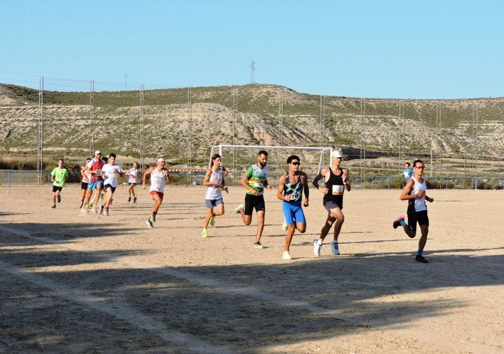 Corredores en las primeras vueltas
