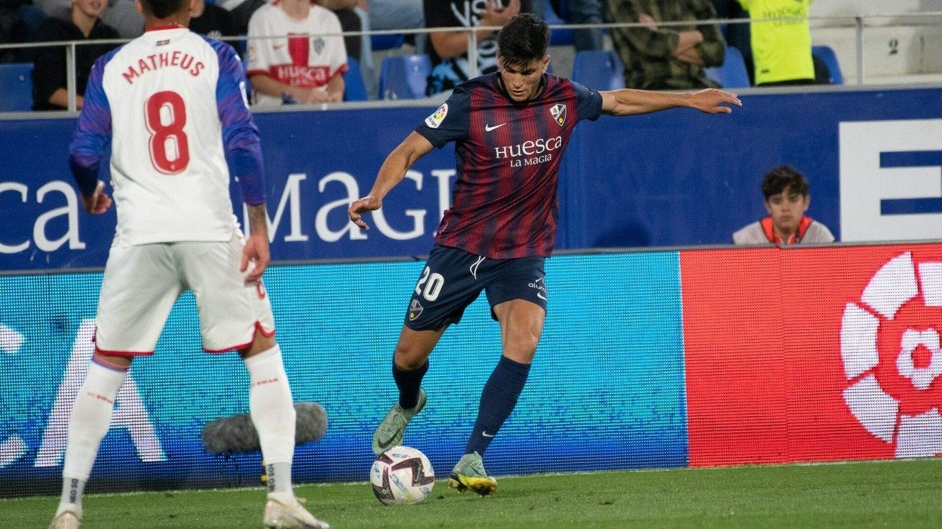 Cristian Salvador ya es jugador del Elche