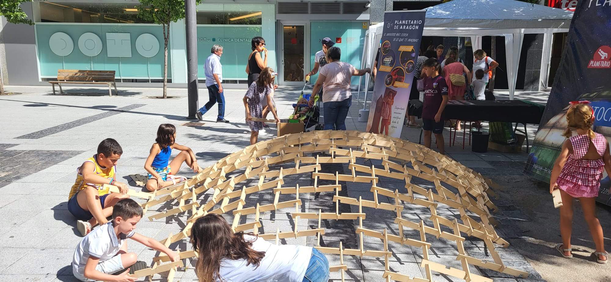 Actividad del Planetario y Museo de las Matemáticas en Concepción Arenal.
